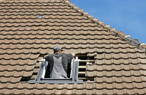 Pose de velux à Salles sur Mer